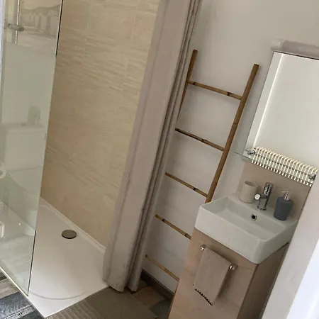 Des T Bed & Breakfast 3*