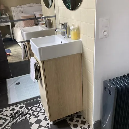 Bed & Breakfast Des T 3*