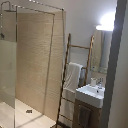 Des T Bed & Breakfast