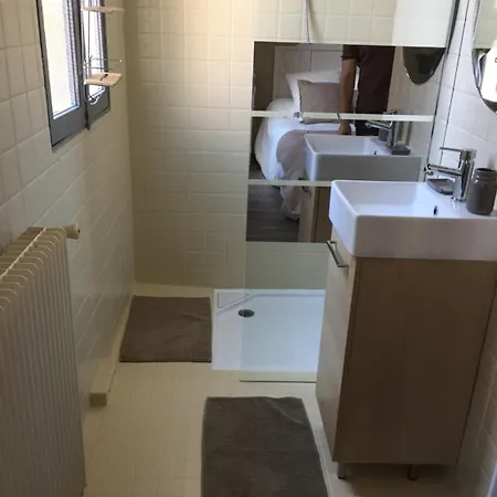 Des T Bed & Breakfast 3*