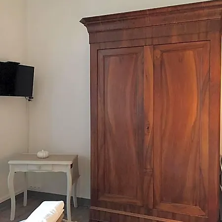 Des T Αρασόν